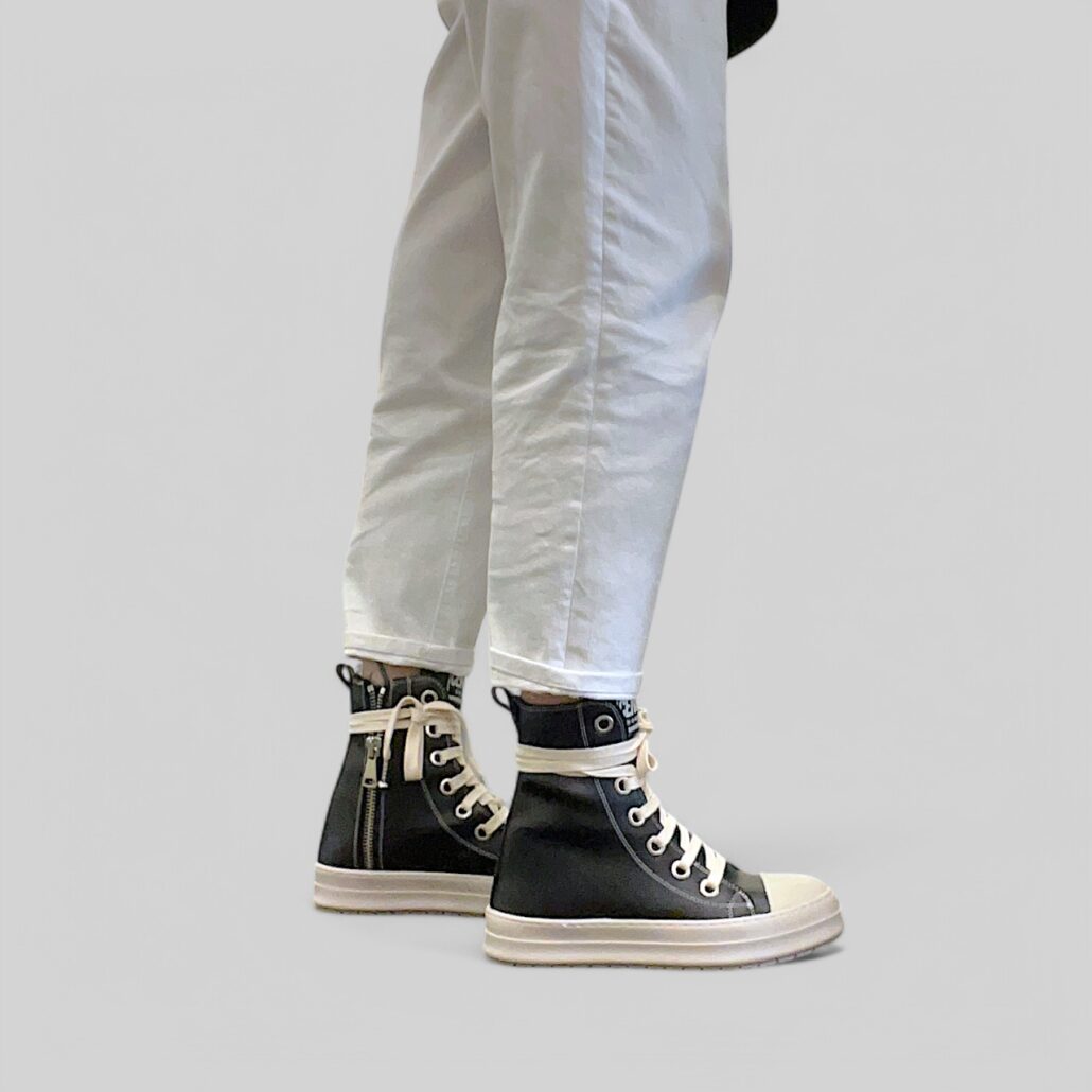 Sneaker donna alta in pelle nero con zip laterale - immagine 10