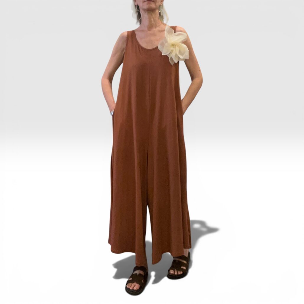 Tuta donna lunga ampia in cotone color tabacco - immagine 4