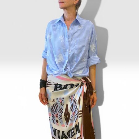 Camicia donna rigata con ricami floreali
