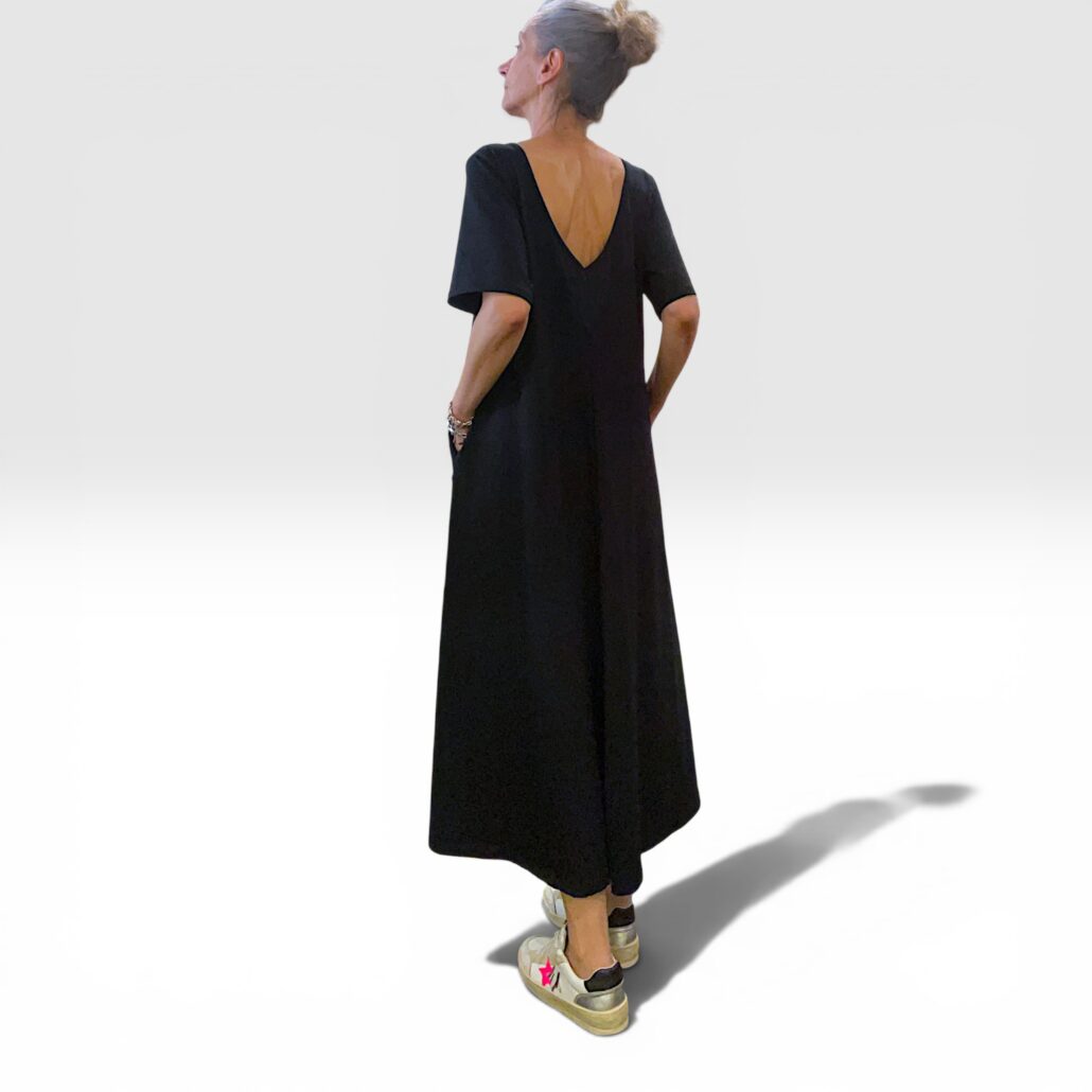 Abito donna in cotone elasticizzato nero con maxi fiore - immagine 2