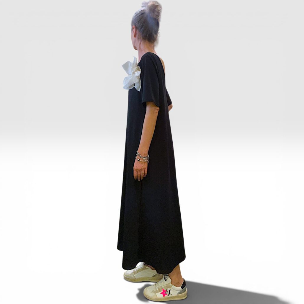 Abito donna in cotone elasticizzato nero con maxi fiore - immagine 4