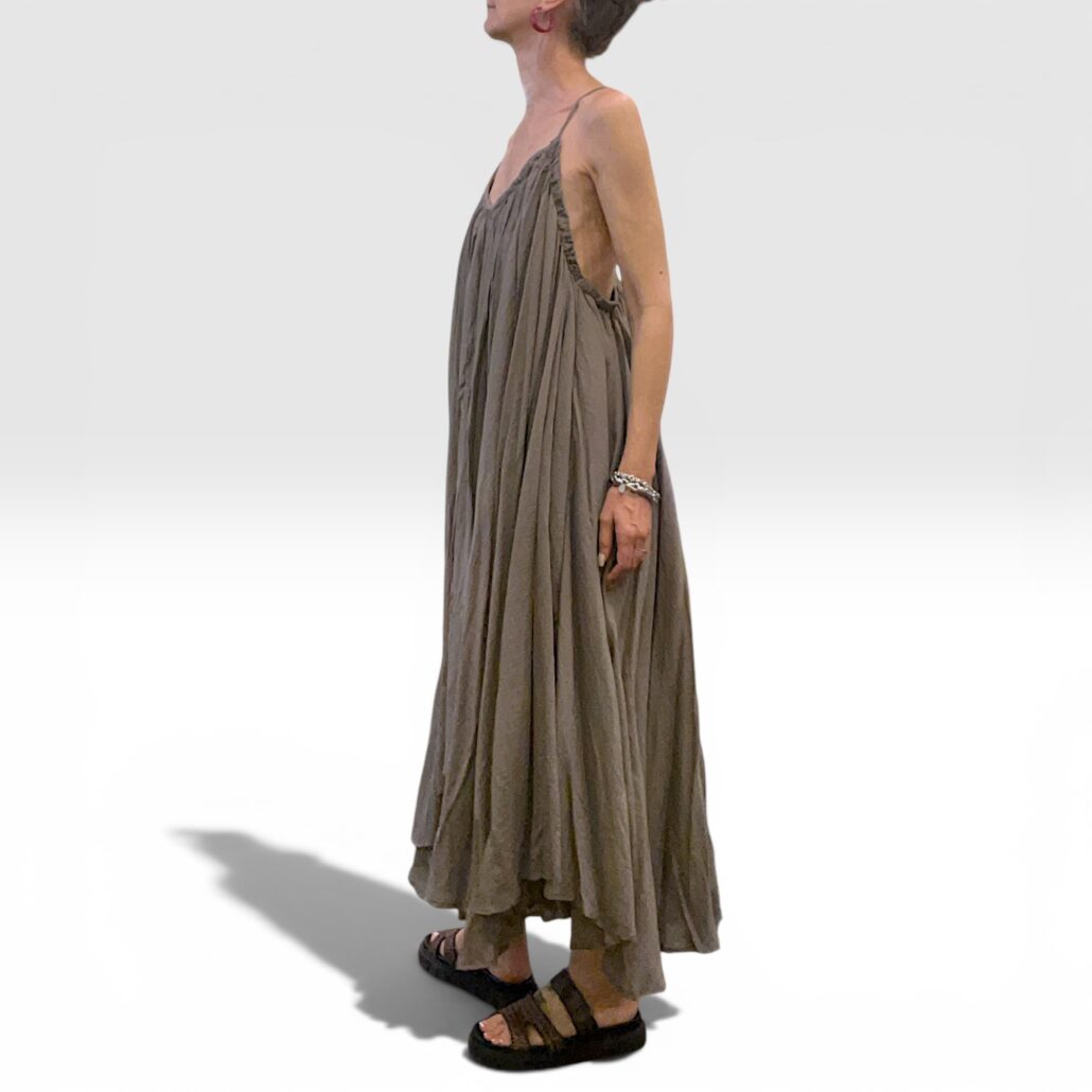 Abito donna maxi fluttuante schiena scoperta fango - immagine 8