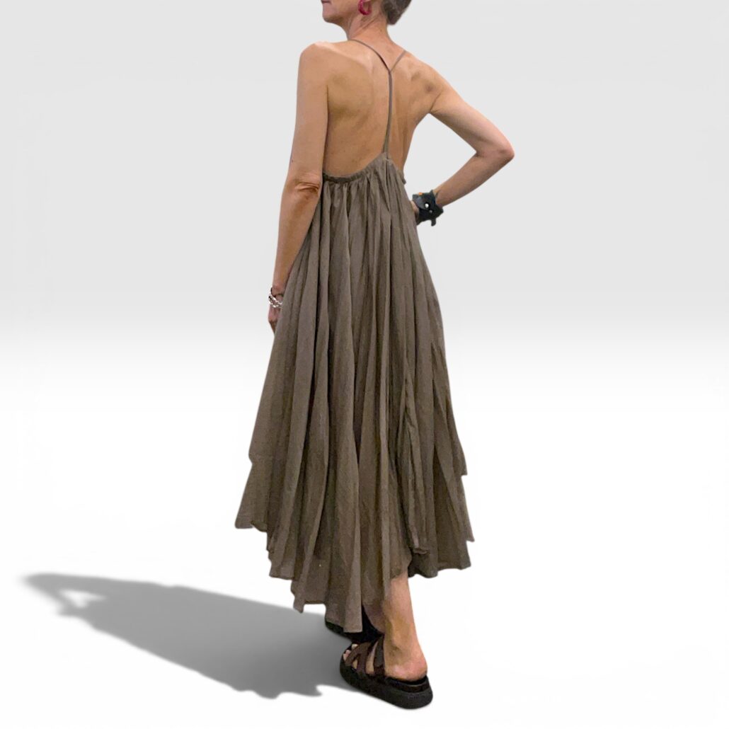 Abito donna maxi fluttuante schiena scoperta fango - immagine 2