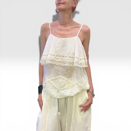 Top donna in cotone con volant e pizzo burro