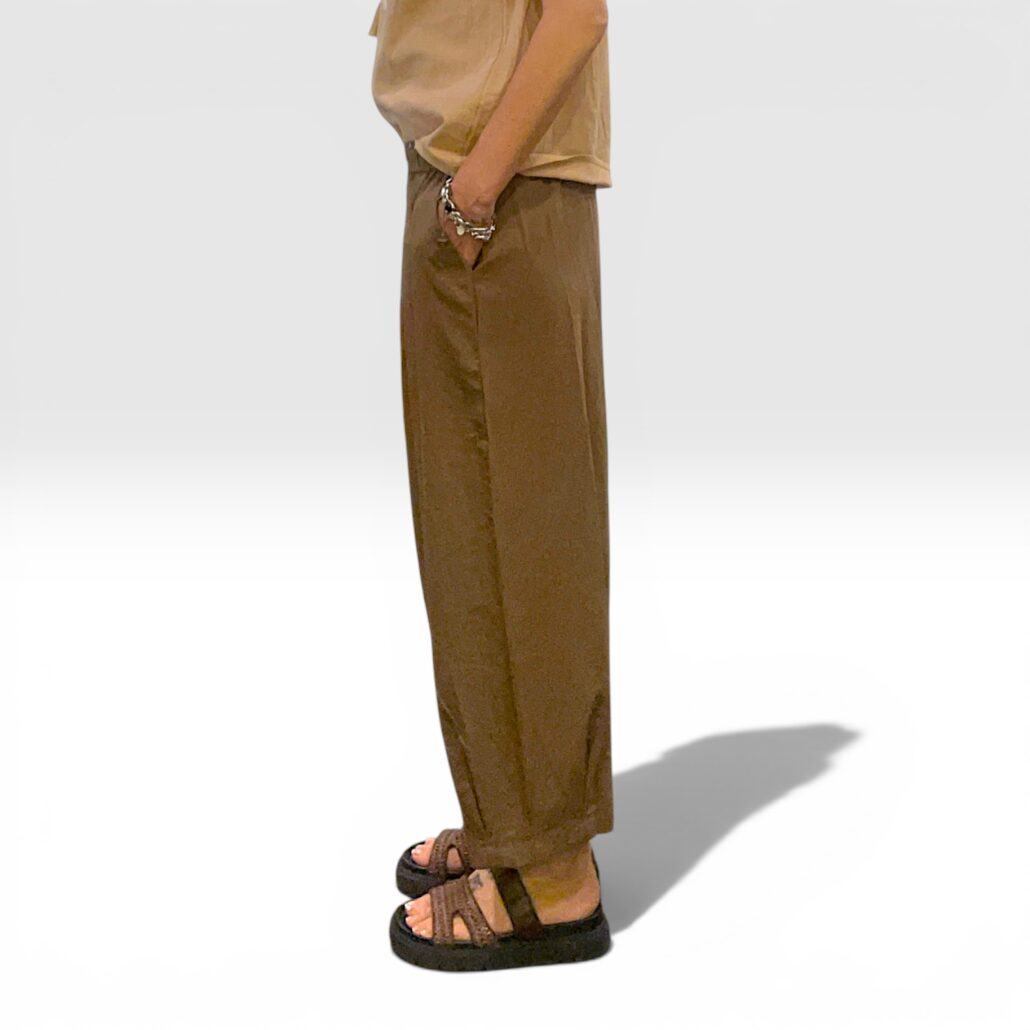 Pantalone donna largo in cotone leggero cioccolato con coulisse - immagine 6