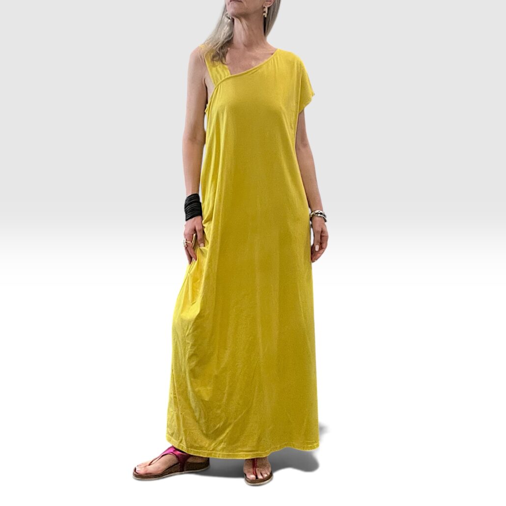 Abito donna lungo in cotone asimmetrico con tasche giallo - immagine 3
