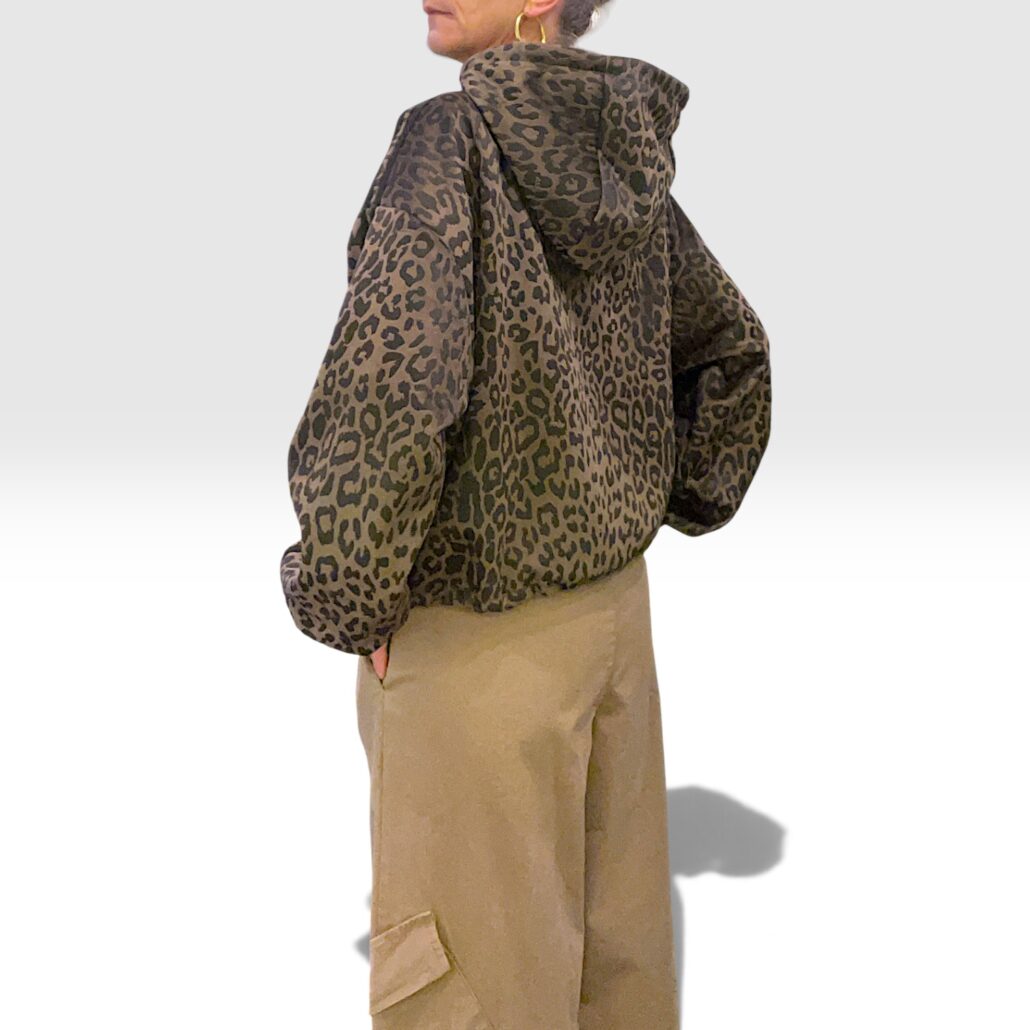 Felpa donna tecnica con cappuccio e mezza zip fantasia animalier rilievo - immagine 8