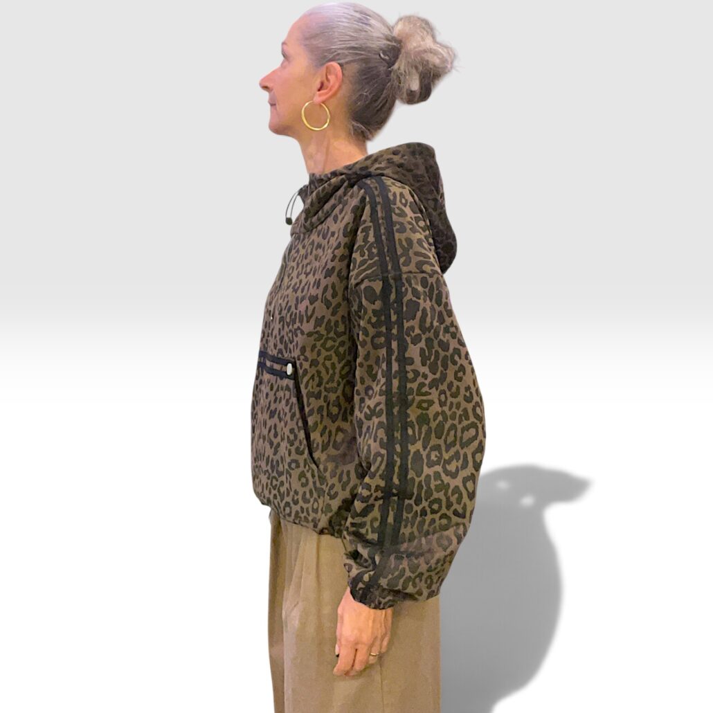 Felpa donna tecnica con cappuccio e mezza zip fantasia animalier rilievo - immagine 6