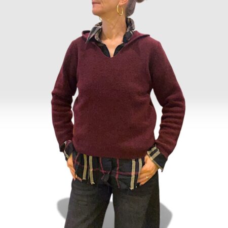 Maglia donna misto lana bordeaux con scollo a V e cappuccio